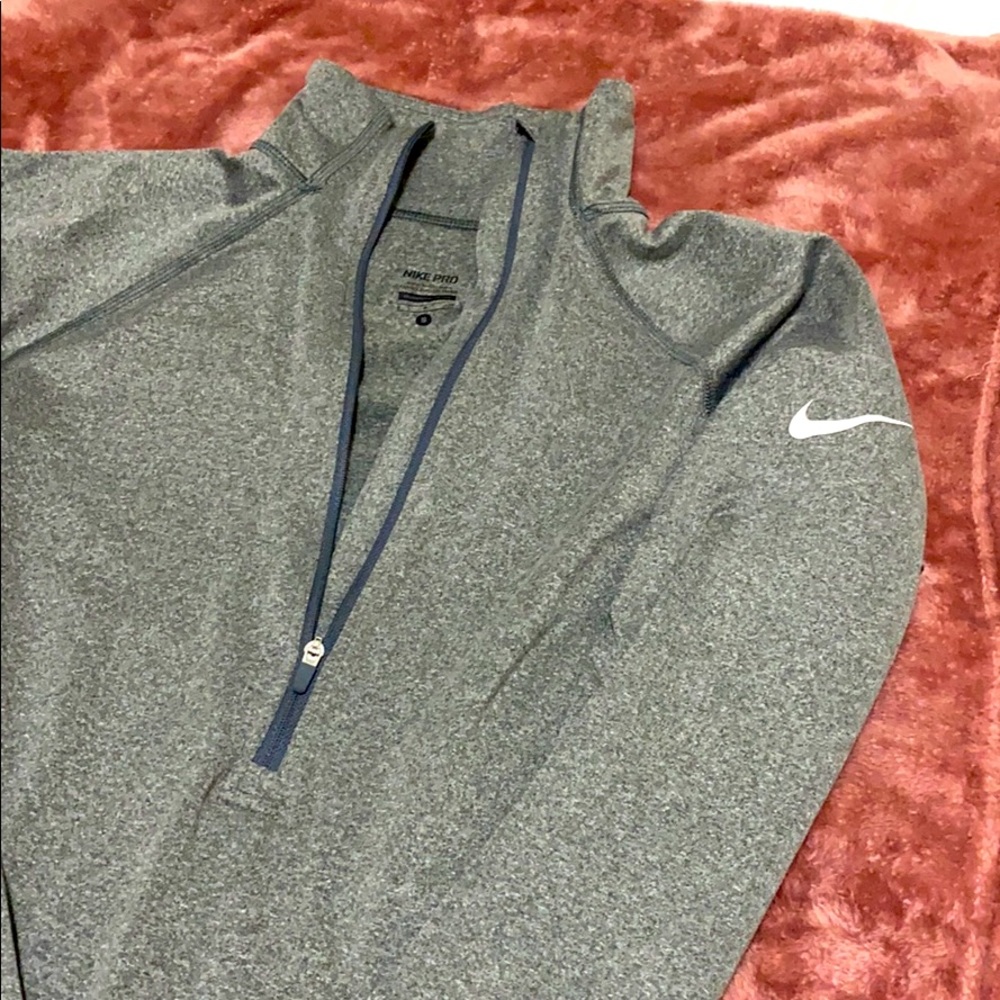 Nike dry fit half zip size small
